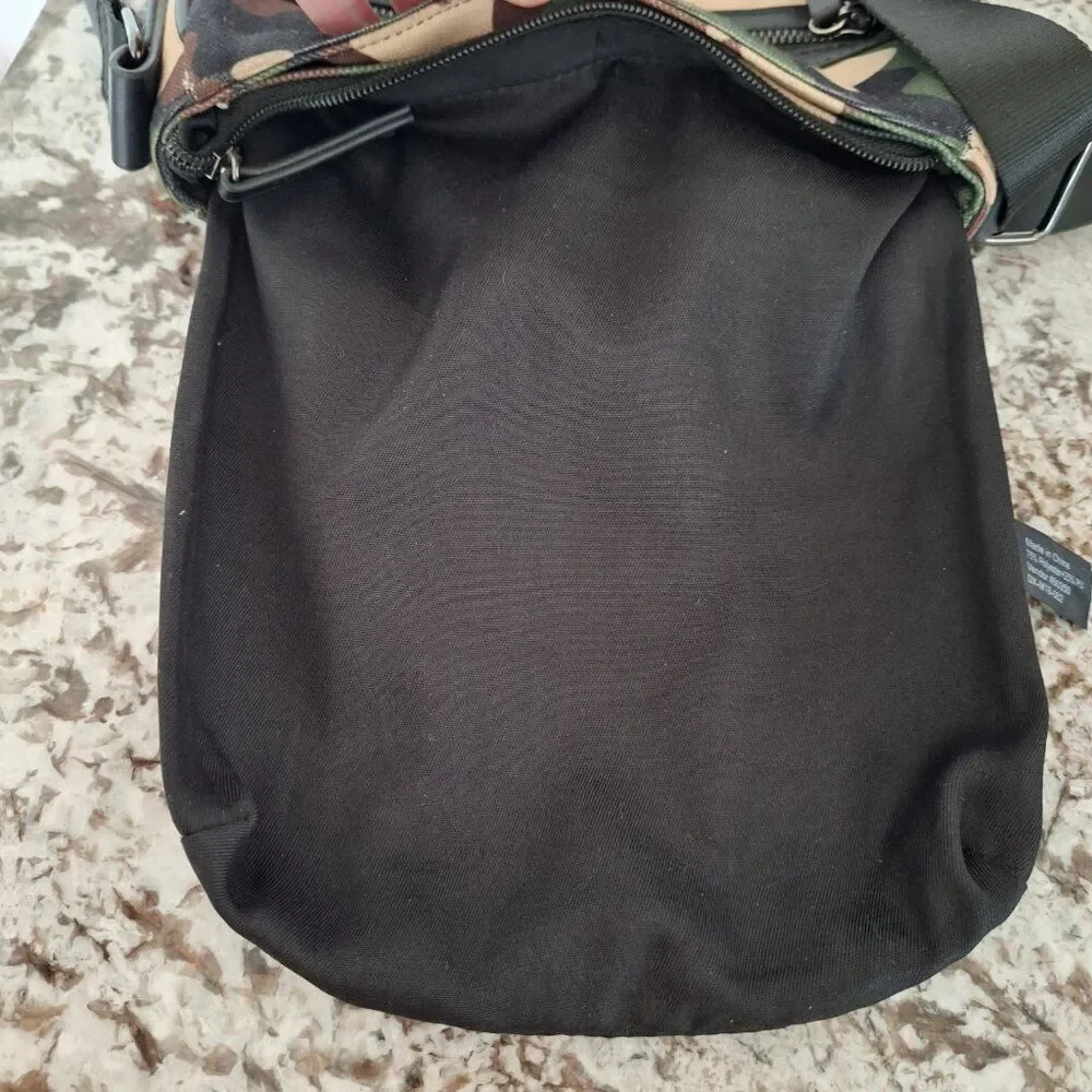 GUESS Camo Men’s‎ Bag